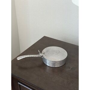 VTG Everlast Hand-Forged Hammered Floral Aluminum Silent Butler Crumb Catcher